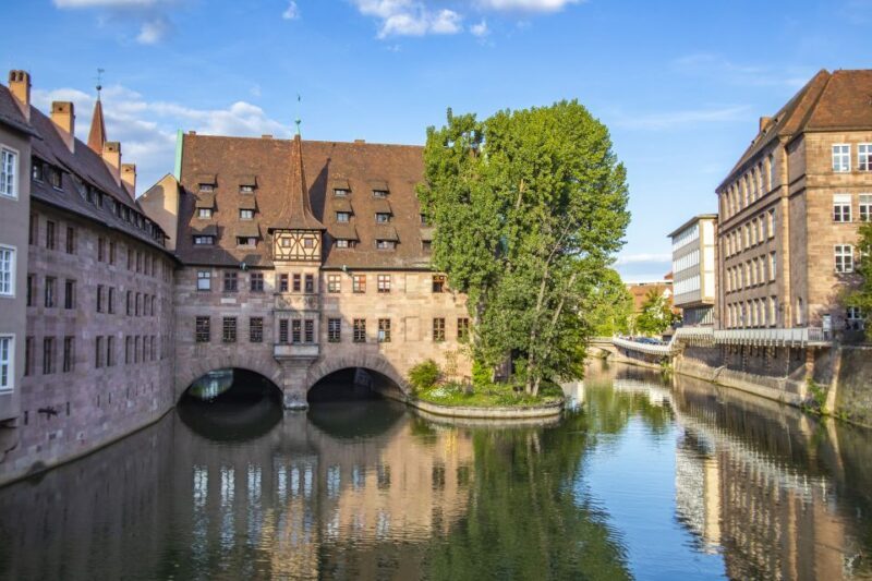 Nuremberg: 60 minute Express Walk with a Local - Key Points