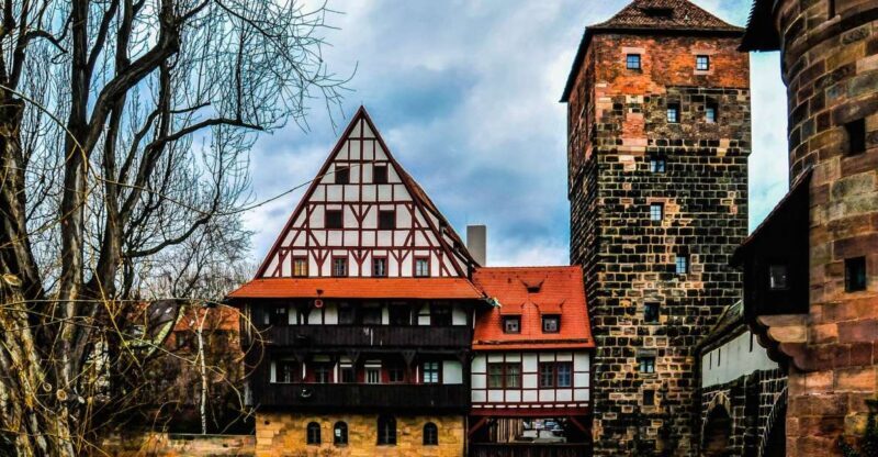 Nuremberg: Private Walking Tour with a Local - Meeting Your Guide and Starting Out