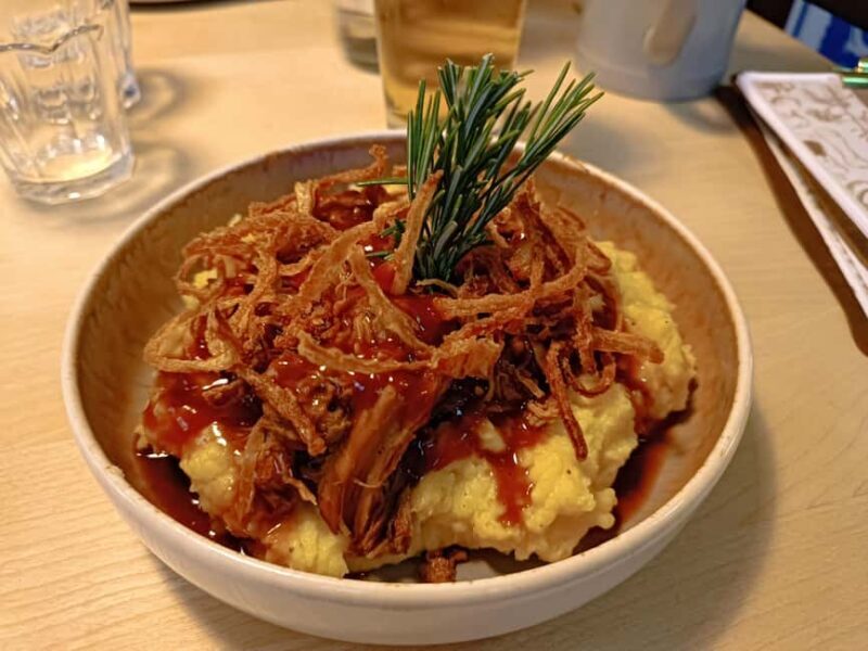 Nuremberg Traditional Food Tour: Full Meal and Drinks - The Heart of Nuremberg’s Cuisine: Sausages and Sauerkraut