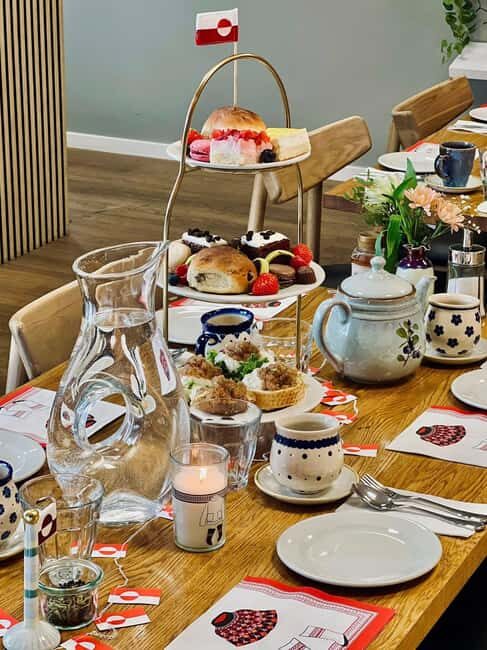 Nuuk City Highlights by Car with Greenlandic Tasting - Discovering Nuuk from the Comfort of a Car