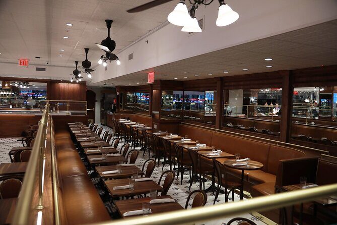 NYC Breakfast at USA Brooklyn Deli in Times Square - A Closer Look at the Experience