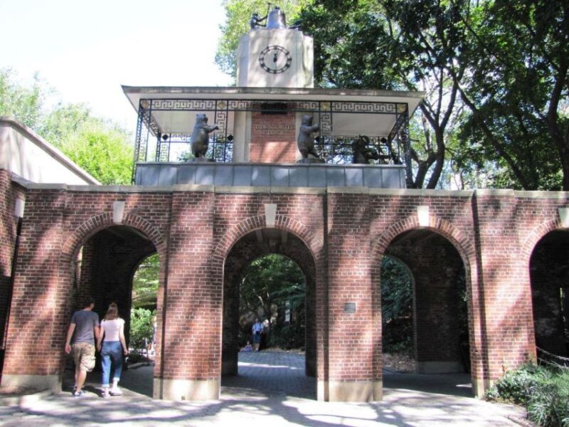 NYC: Central Park Guided Walking Tour English-Spanish - A Deep Dive into the Experience