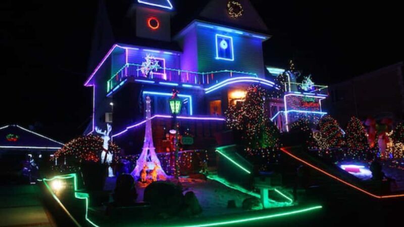 NYC: Christmas Lights and Dyker Heights Tour - Transportation and Comfort
