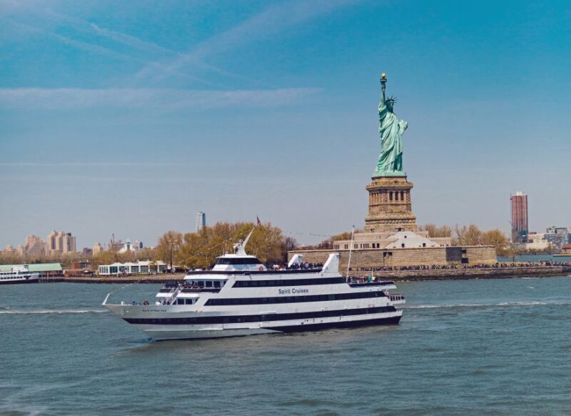 NYC: City Cruises Brunch, Lunch, or Dinner Buffet Cruise - The Sum Up