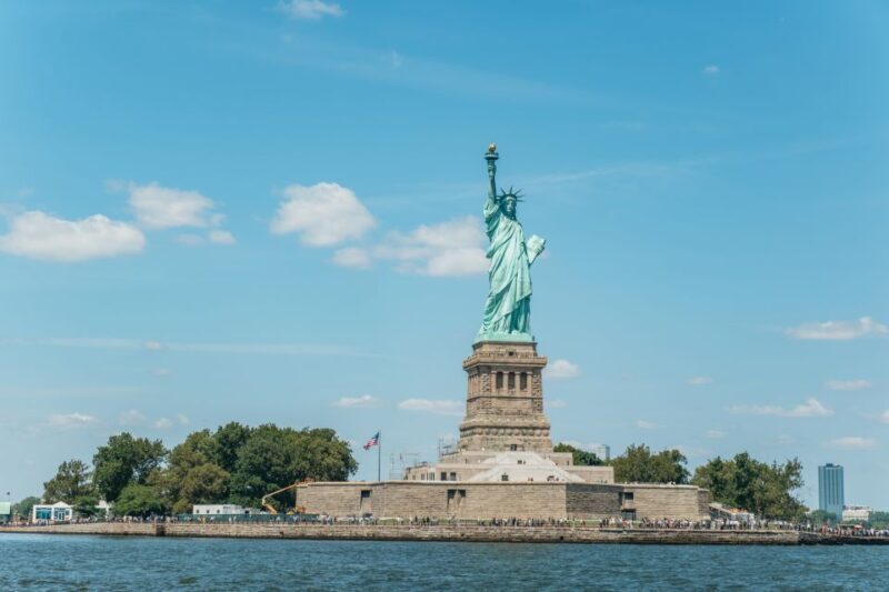 NYC: City Cruises Luxury Brunch, Lunch or Dinner Cruise - Key Points