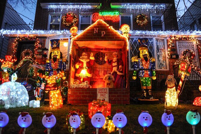 NYC: Dyker Heights Christmas Lights Express from Times Square - What to Expect from the Tour