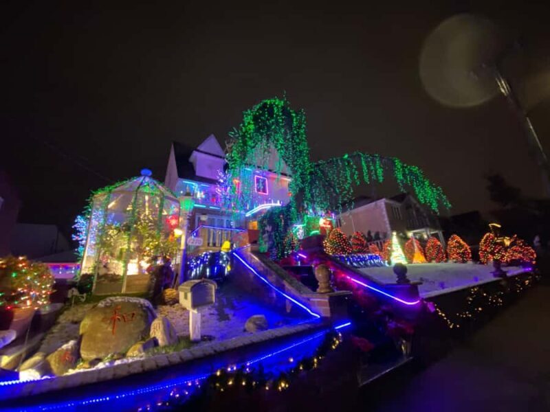 NYC: Dyker Heights Christmas Lights Tour with Guide - FAQ