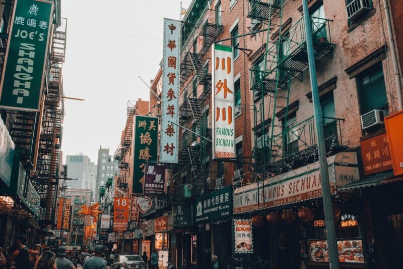 NYC: Eat 4 New York Foods & See 30 Sights Walking Tour - The Authenticity and Value of the Tour