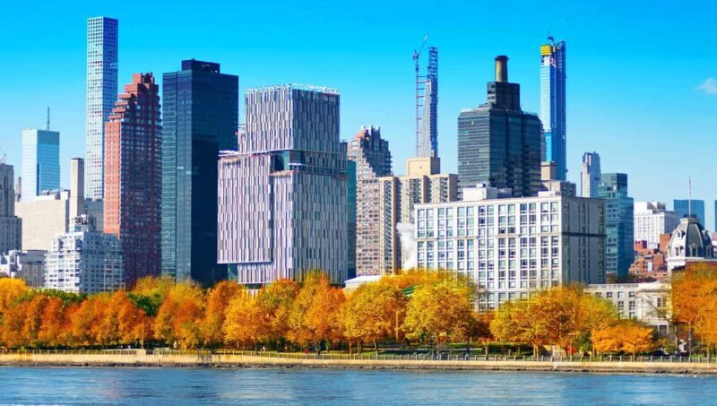 NYC: Fall Foliage Cruise with Live Guide - Seating and Ticket Options: What’s the Difference?
