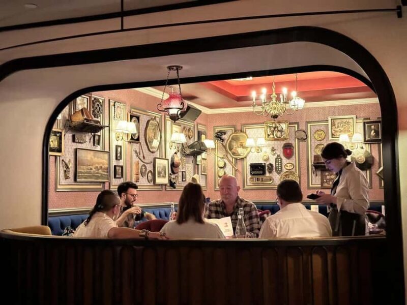 NYC: Glitz Glam and Gangsters Night Out Tour - Who Is This Tour Best For?