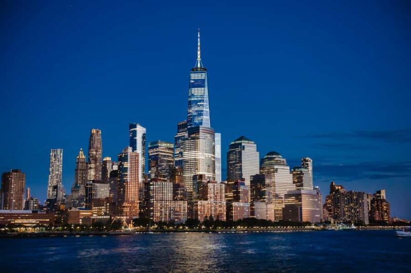 NYC: July 4th Fireworks Cruise with 5-Course Meal + Open bar - Who Should Book This?