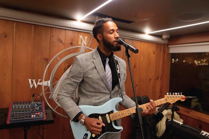 NYC July 4th Fireworks Cruise with Dinner, Open Bar and Music - FAQ