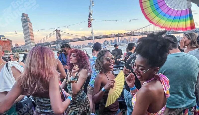 NYC: LGBT Pride After Parade Sunset Cruise with Drinks & DJs - Food and Refreshments