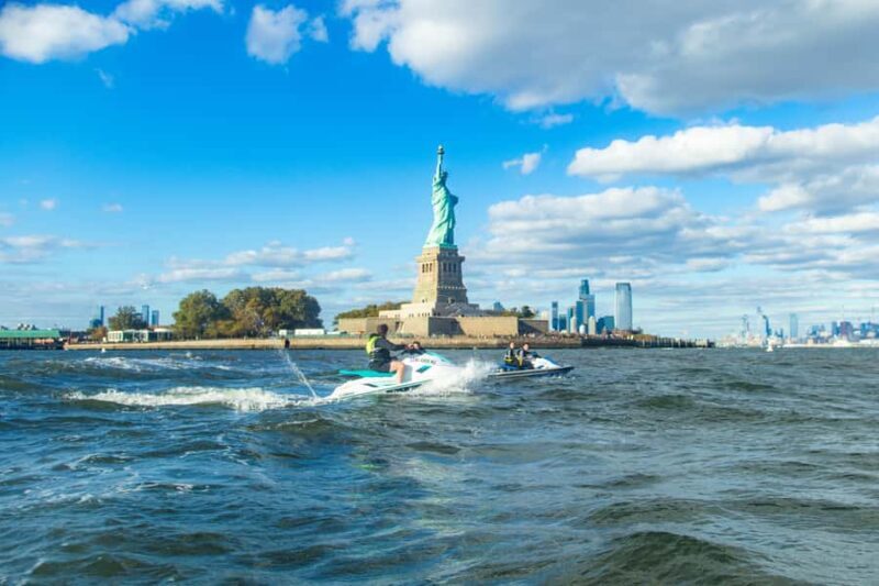 NYC: Manhattan Loop & Statue of Liberty Jet Ski Tour - Why This Tour Works