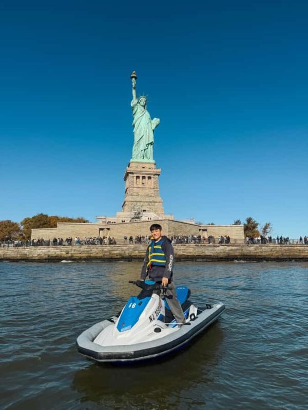 NYC: Manhattan Loop & Statue of Liberty Jet Ski Tour - FAQ