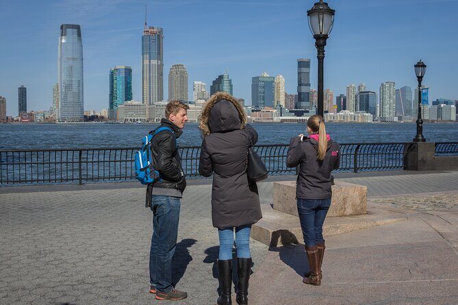 NYC Manhattan Private Custom Christmas Tour with a Local Guide - FAQs