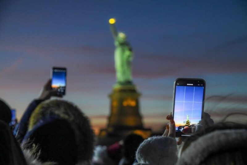 NYC: Manhattan & Statue of Liberty Cruise with Shuttle Bus - Key Points