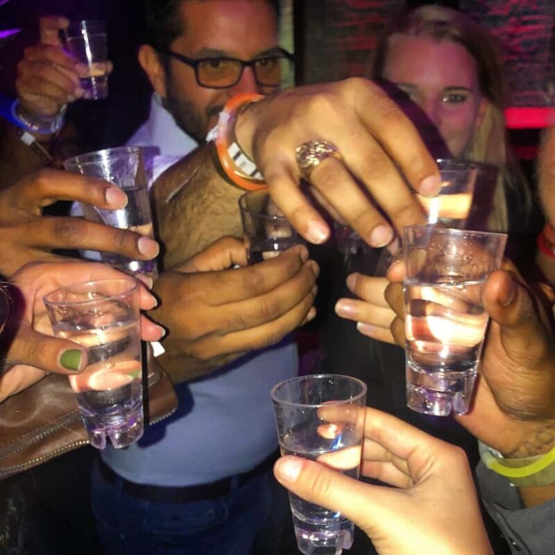 NYC Nightlife Crawl: Bars, Clubs & VIP Entry - Who Should Book This Tour?