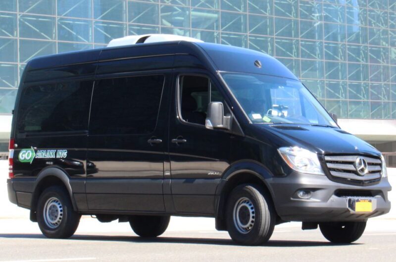 NYC: One-Way Shared Transfer to or from Newark Airport - Key Points