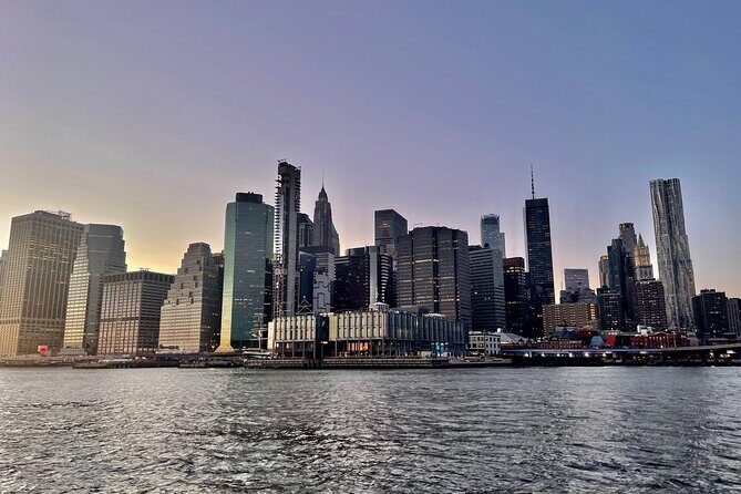 NYC Party Cruise with Light Narration - What the Tour Promises