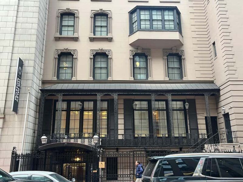 NYC: Pelé Landmarks Guided Walking Tour - Discover Pelé’s New York: A Guided Walking Tour