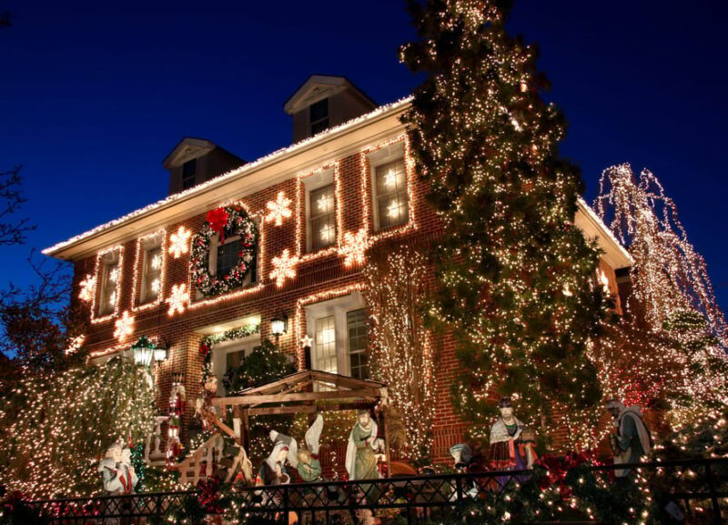 NYC: Private Dyker Heights and NYC Holiday Lights Tour - Is This Tour Worth It? Analyzing the Value