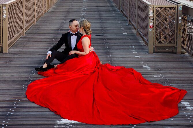 NYC: Private Photoshoot in a Handmade Flying Dress - Key Points