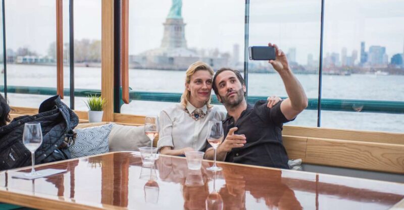 NYC: Romantic Valentine's Day Champagne Cruise - Authentic Perspectives from Reviewers