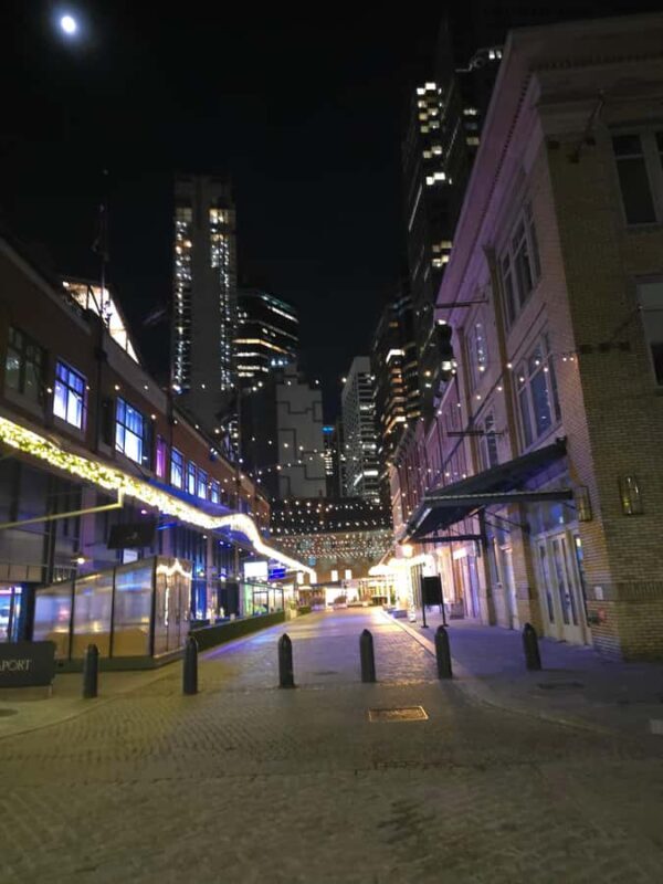 NYC: Spanish tour through narrow, authentic streets - FAQ