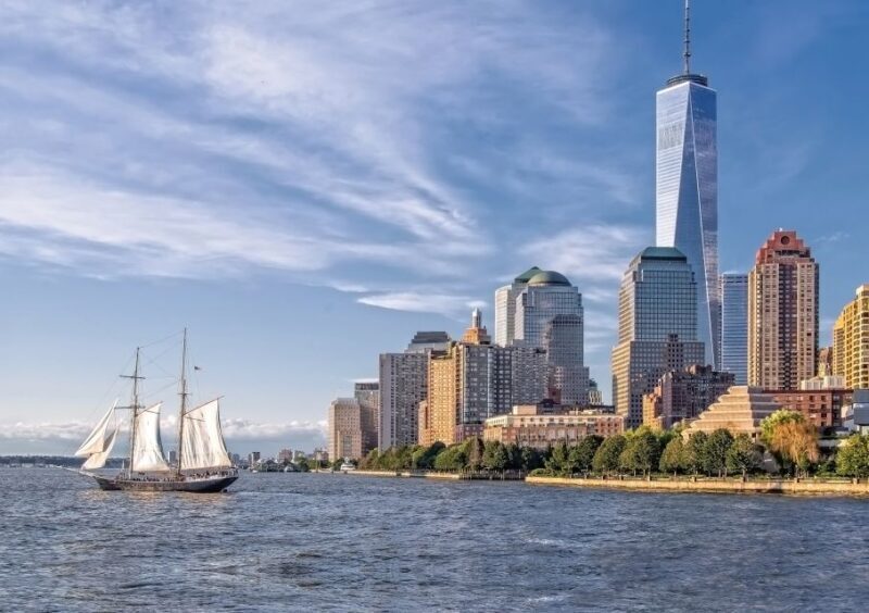 NYC: Statue of Liberty Day Sail with Onboard Bar - Authentic Experiences & Honest Feedback from Reviewers