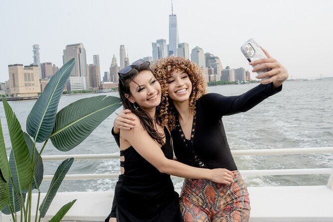 NYC Sunset Cruise Experience the City Twilight Magic - A Closer Look at the Experience