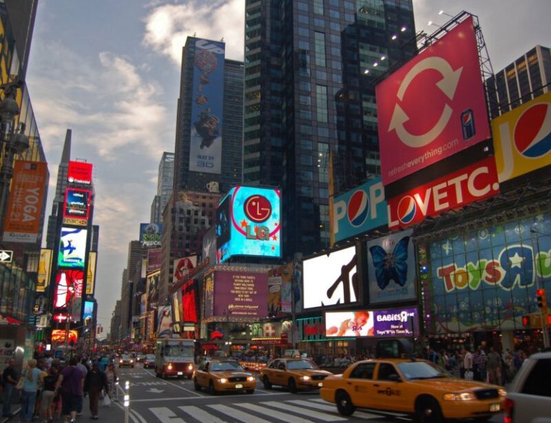 NYC Superheroes: Marvel and DC Comics Origins Tour - Who Will Love This Tour?