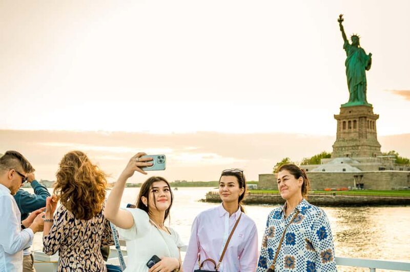 NYC: Tall Ships Parade of Sail, July 4th Buffet & Open Bar - The Experience in Detail