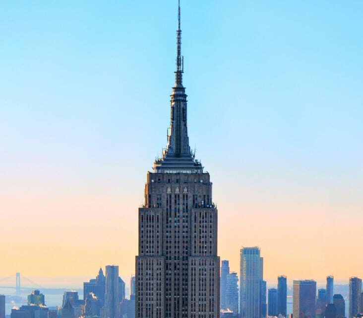 NYC: Top 30 Sights Tour and Empire State Building 86th Floor - What to Expect: Walking, Learning, and Skyline Gazing