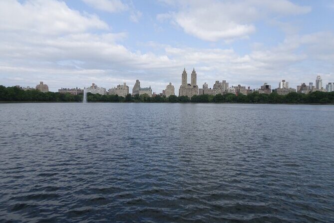 NYC Upper East Side Self-Guided Scavenger Hunt - Detailed Breakdown of the Itinerary