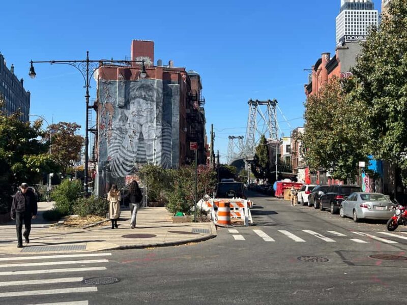 NYC: Williamsburg History, Hasids, and Hipsters Walking Tour - Who Should Consider This Tour?