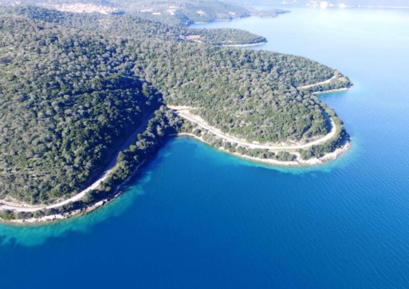 Nydri: Full-Day Sailing Cruise with Swim Stops & Meal - Key Points