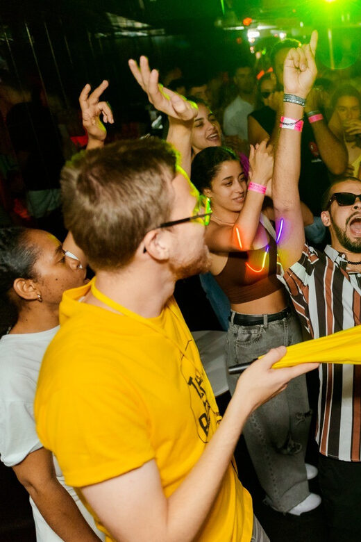 NYE Lisbon: New Year's Eve Pub Crawl - Key Points