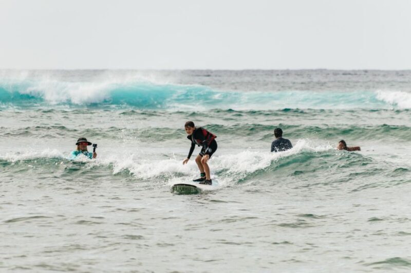 Oahu: Beginner-Friendly Waikiki Beach Surfing Lesson - Setting the Scene: What to Expect from the Tour