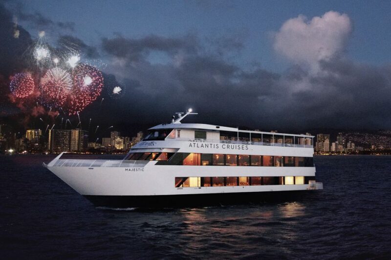 Oahu: Friday Night Fireworks Cocktail Cruise - Who Will Love This Tour?