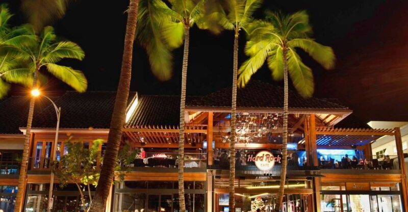 Oahu: Hard Rock Cafe Honolulu - A Closer Look at the Experience