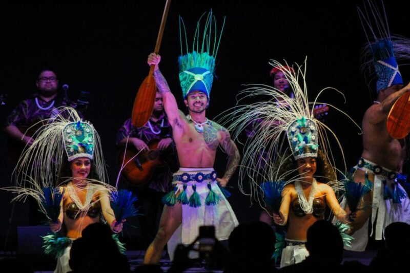Oahu: Ka Moana Luau Dinner and Show at Aloha Tower - Who Will Love This Experience?