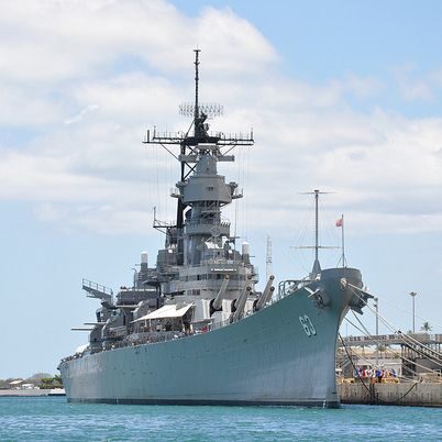 Oahu: Pearl Harbor Heroes Deluxe Experience - An In-Depth Look at the Pearl Harbor Heroes Deluxe Experience