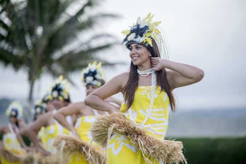 Oahu: Queens Waikiki Luau - What to Expect from the Queens Waikiki Luau