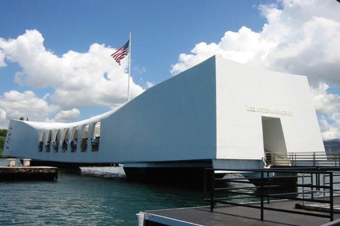 Oahu Small Group Shore Excursion: WWII The Full History - A Deep Dive into the Tour Experience