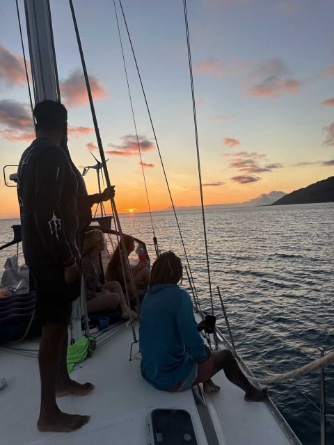 Oahu: Sunset sailing in small intimate groups - FAQ