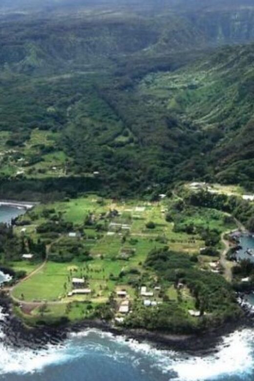 Oahu to Maui Helicopter & Surrounding Area Ground Tour - The Experience in Detail