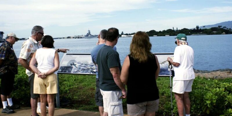 Oahu: USS Arizona Memorial Deluxe Tour - FAQs