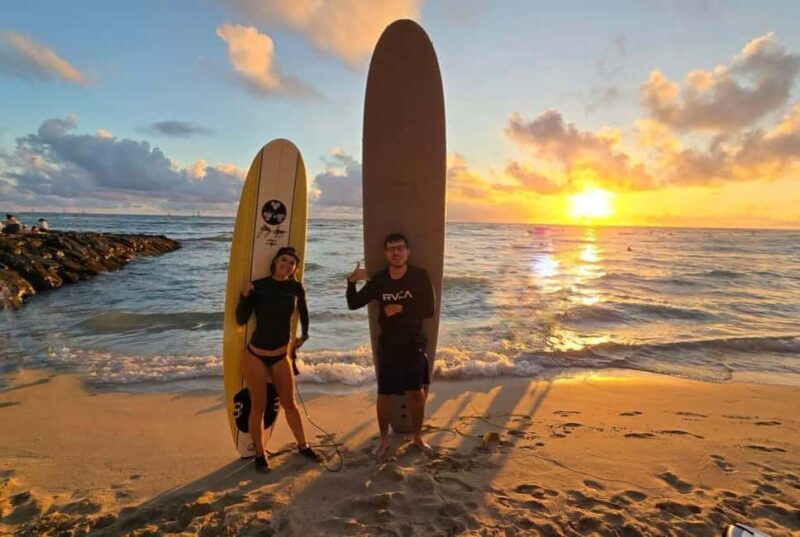 Oahu: Waikiki Beginner Private Surf Lesson- Female Guide - Key Points