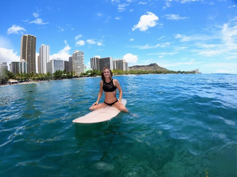 Oahu: Waikiki Beginner Private Surf Lesson- Female Guide - What the Reviews Tell Us